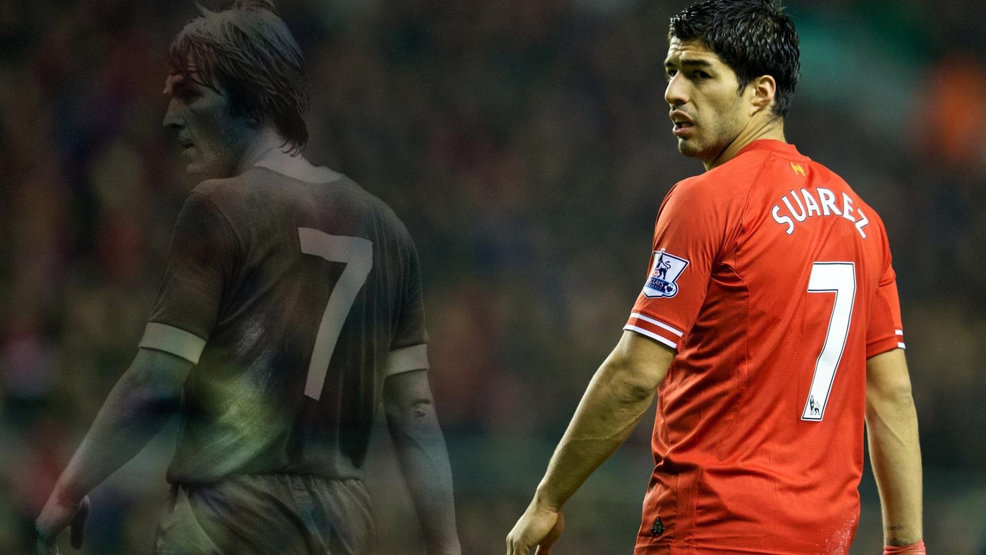 乔纳·隆戈:突破全黑队新境界的橄榄球“黑色闪电”