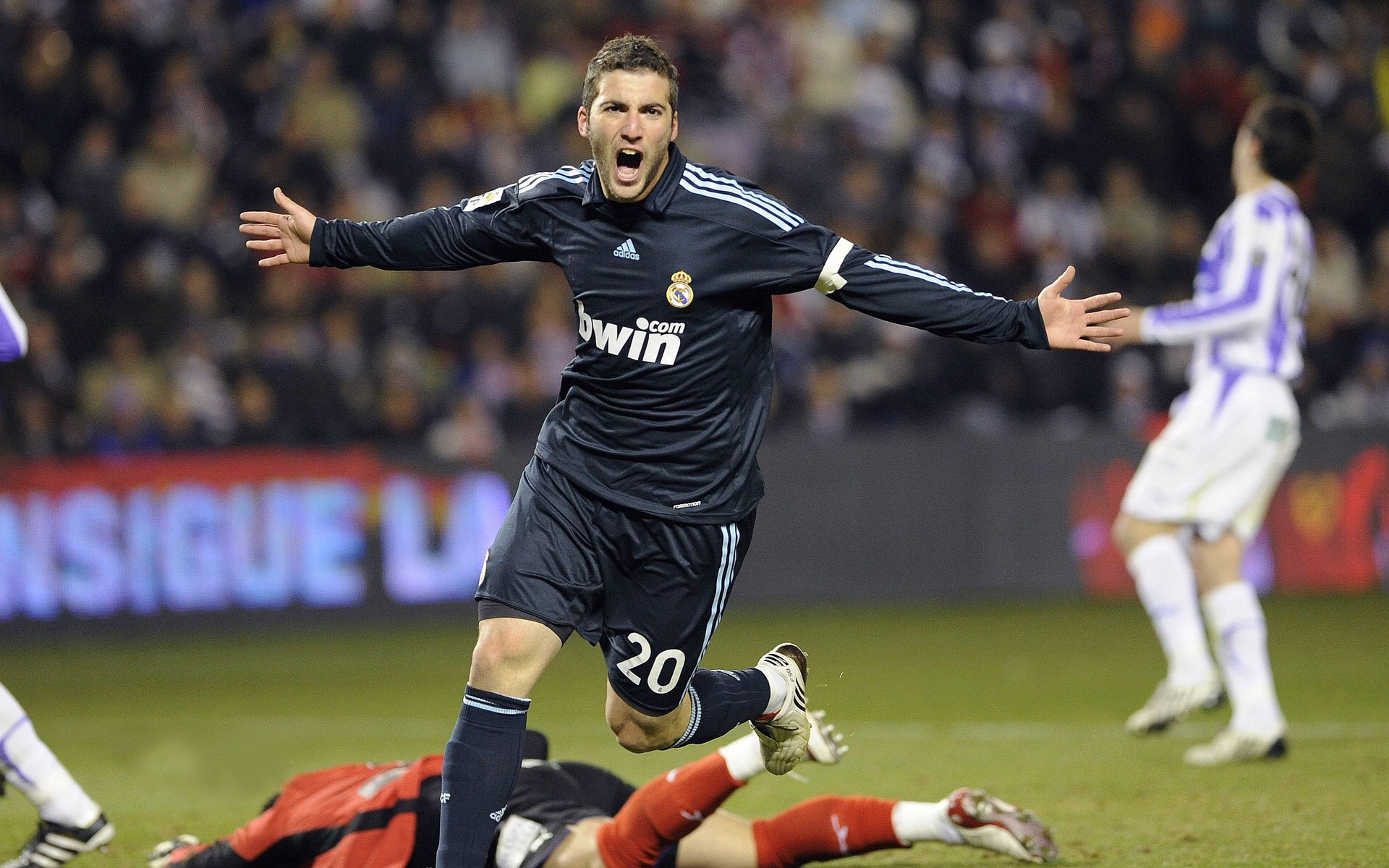 巴西足球振兴计划持续推进，青训成效显著